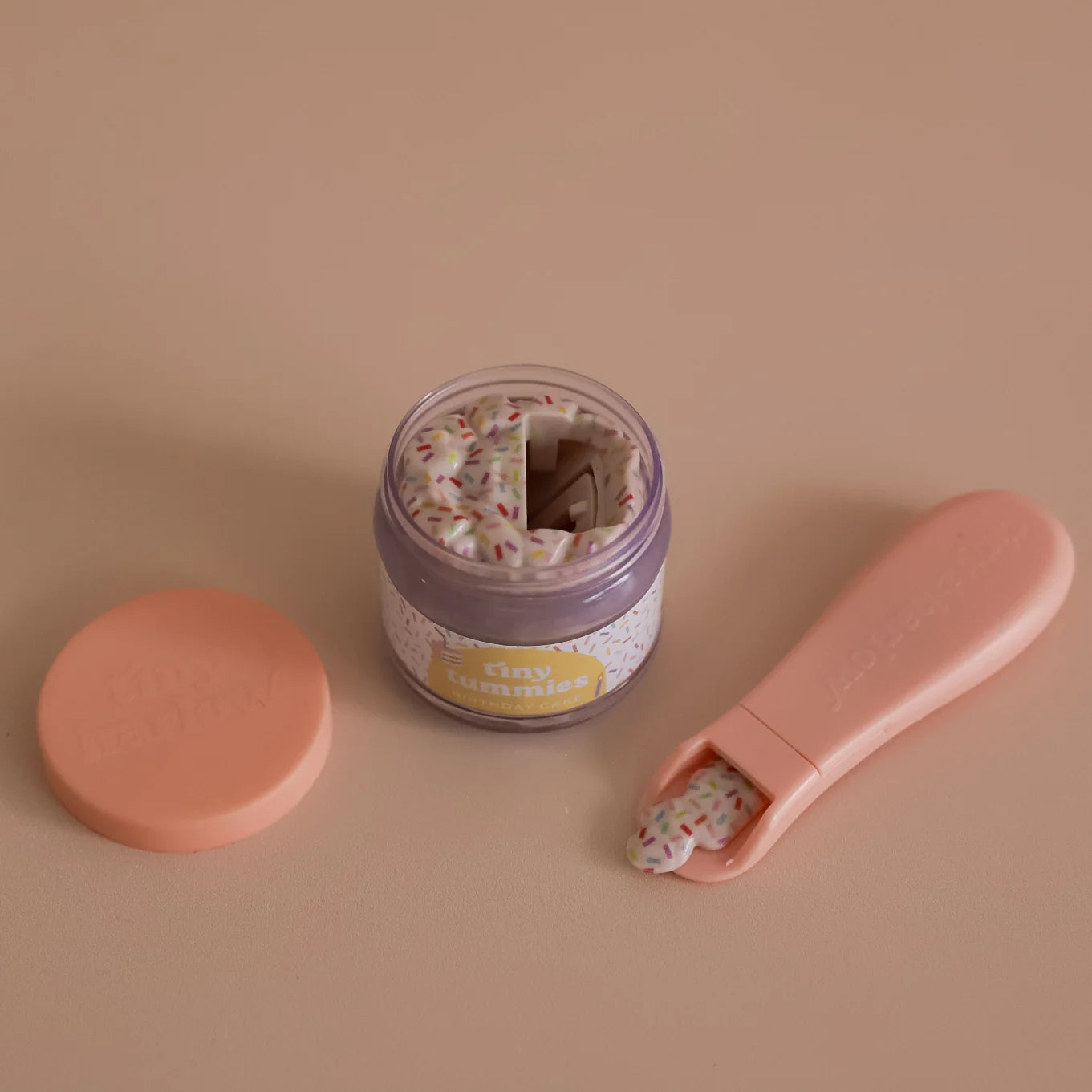 Box anniversaire Lait Fraise Tiny Harlow
